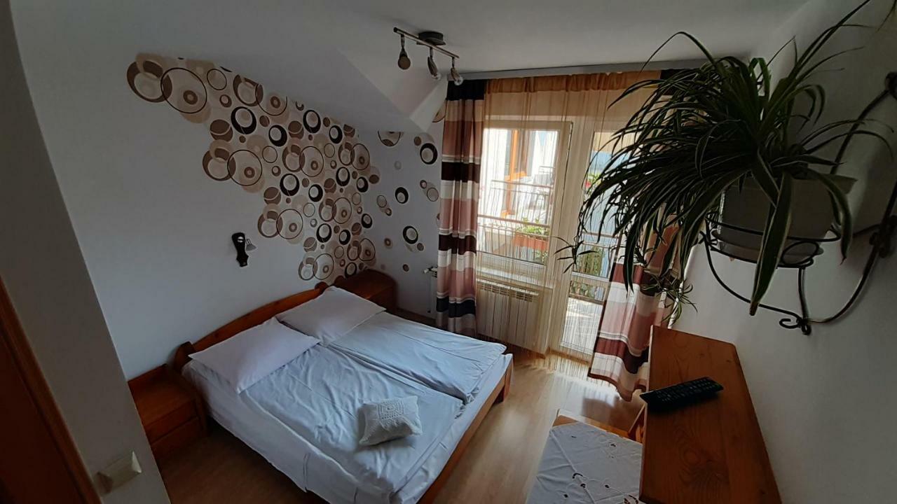 Apartmán Pokoje Do Wynajecia U Lusi Krościenko Exteriér fotografie